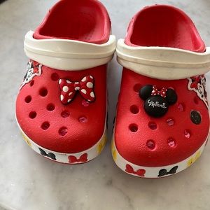 Size 7 Minnie crocs